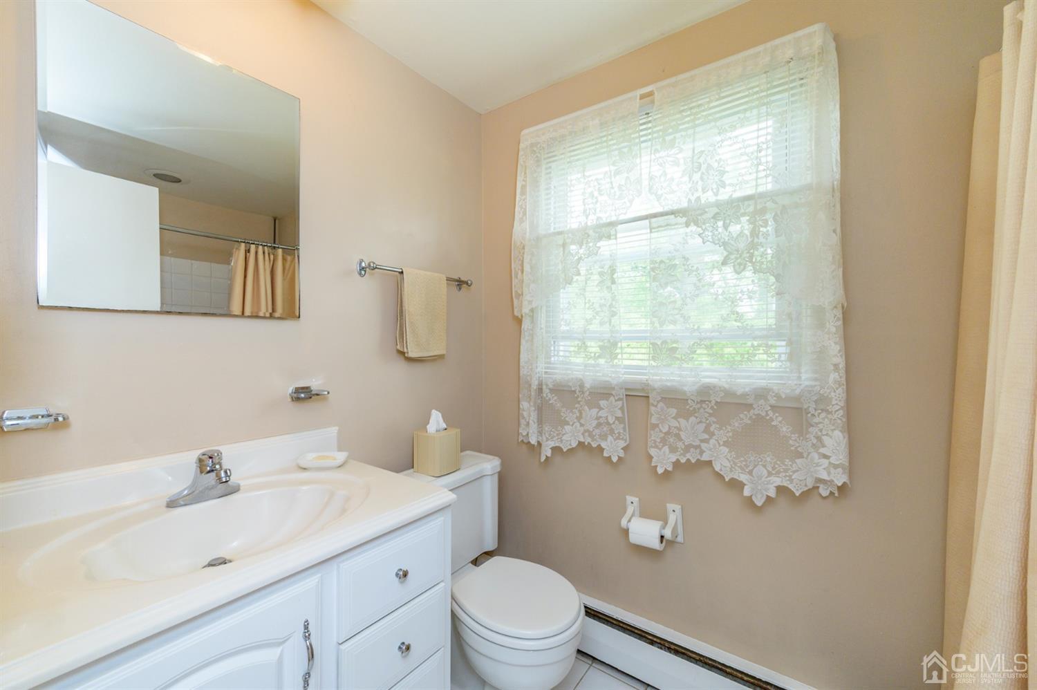 345 Lloyd Road Matawan, NJ 07747 - Photo 27 of 37 Gallery Image 27