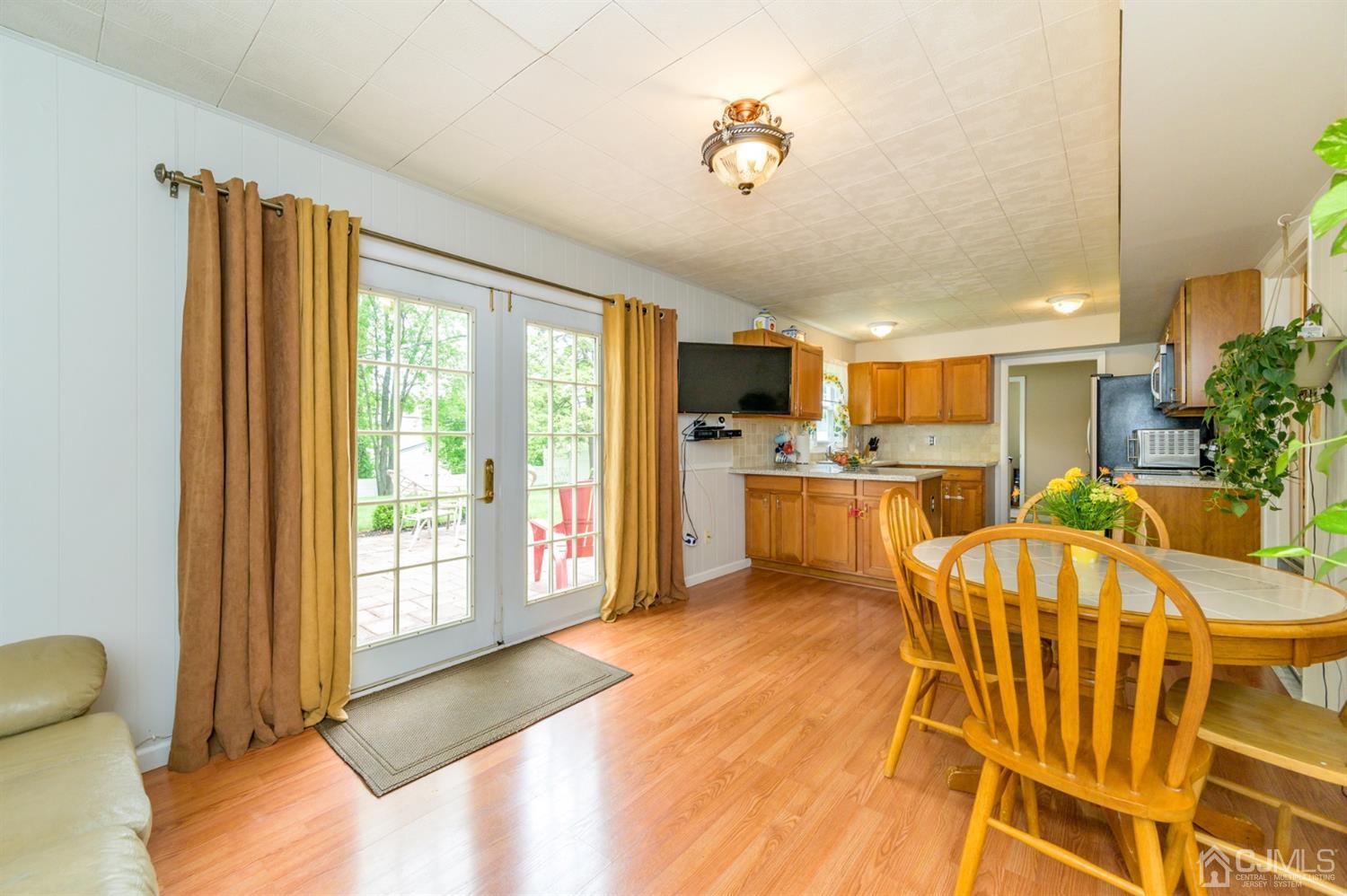 345 Lloyd Road Matawan, NJ 07747 - Photo 10 of 37 Gallery Image 10