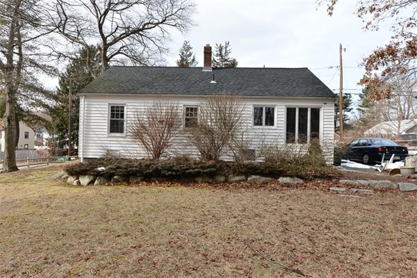 15 Hemlock Road Hingham, MA 02043 - Photo 12 of 23