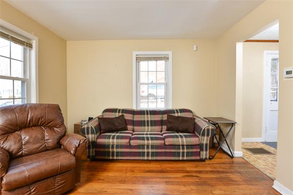 15 Hemlock Road Hingham, MA 02043 - Photo 3 of 23