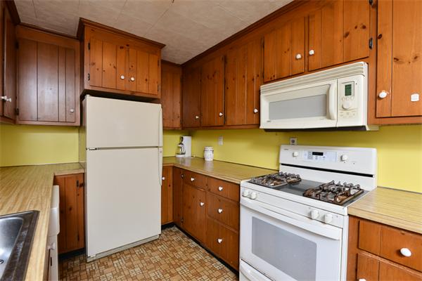 15 Hemlock Road Hingham, MA 02043 - Photo 6 of 23