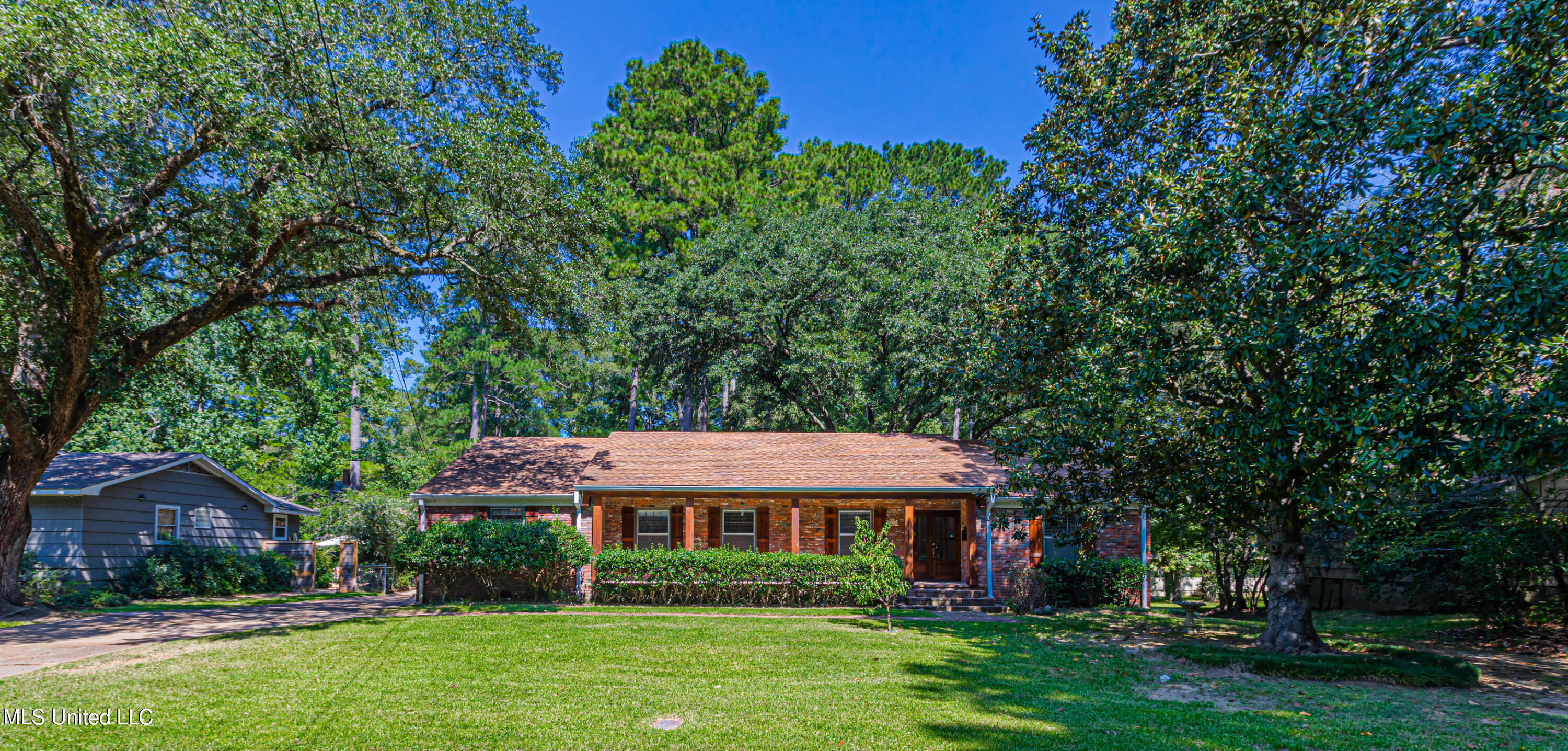 1838 Aztec Drive Jackson, MS 39211 - Photo 1 of 59 926A4322