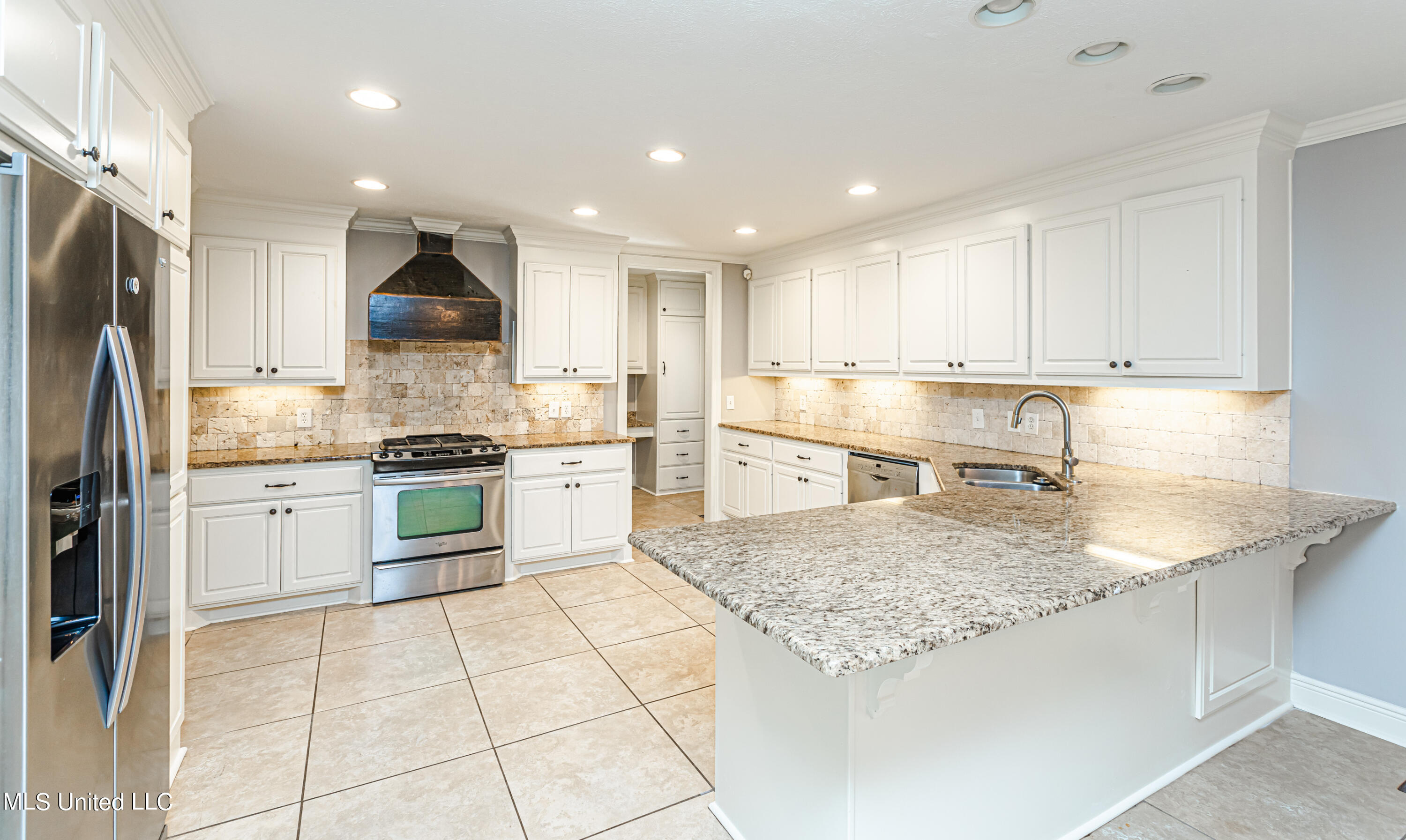 1838 Aztec Drive Jackson, MS 39211 - Photo 54 of 59 926A4389