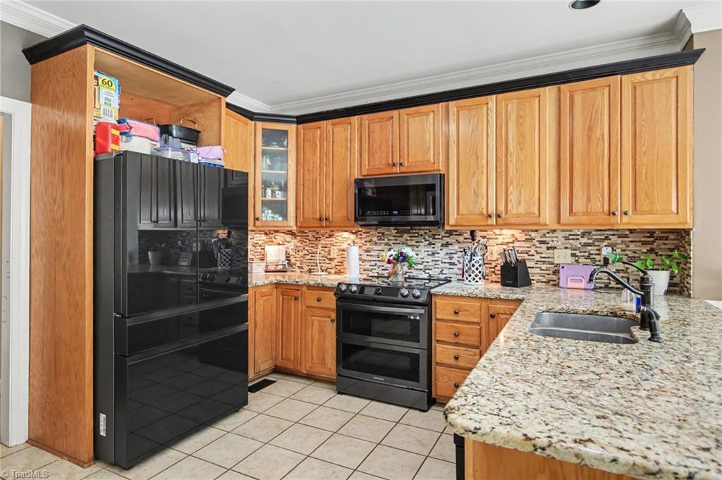 7802 High Meadows Road Greensboro, NC 27455 - Photo 10 of 50