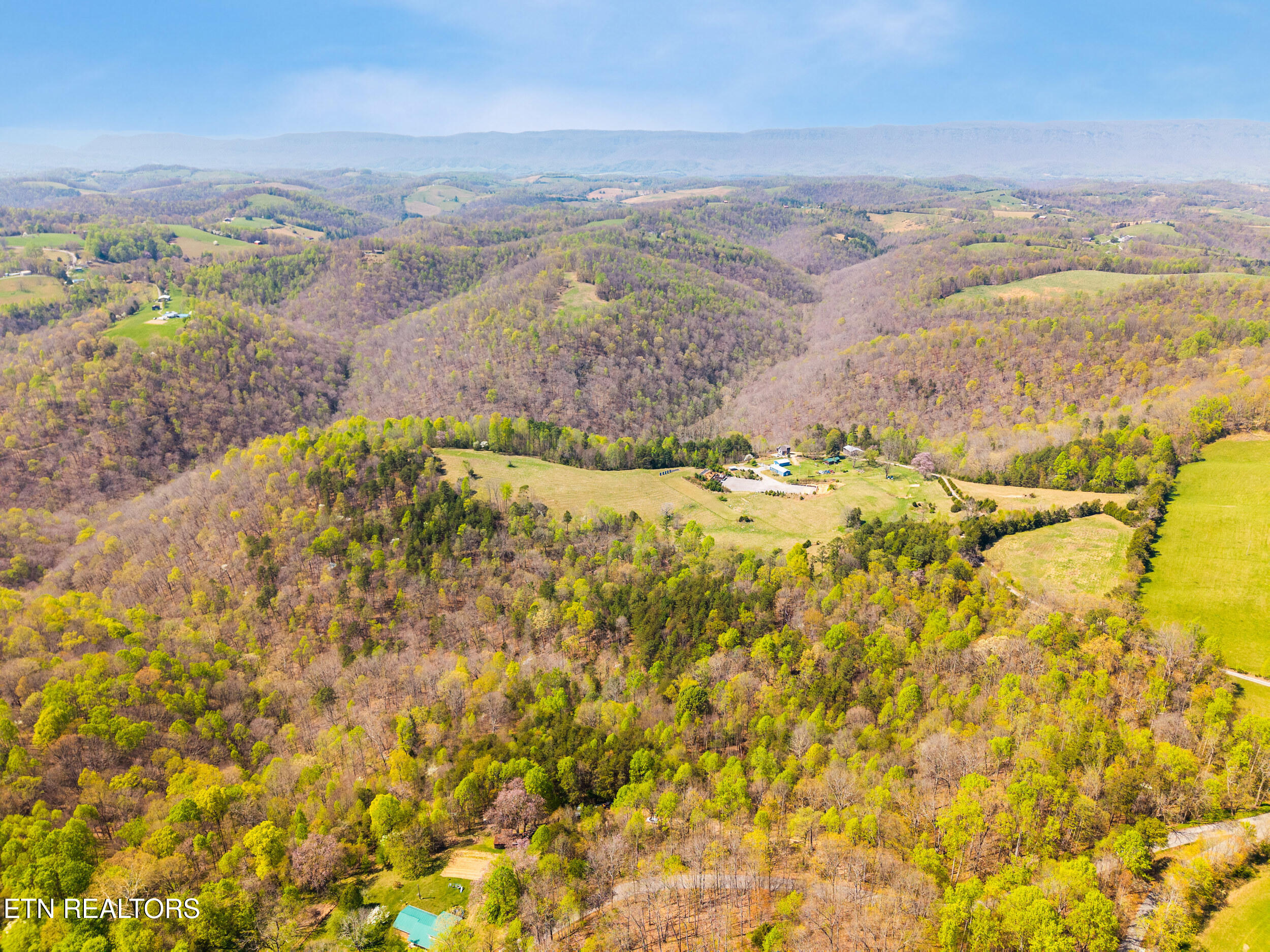 1160 Oak Grove Road Harrogate, TN 37752 - Photo 30 of 60 1160_oak_grove_rd_0032