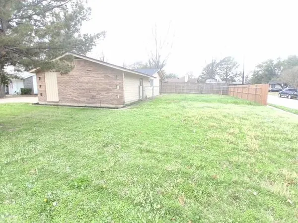 $2,250 | 3717 Cranston Court East, Irving, TX 75062