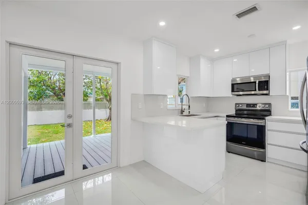 $4,500 | 4112 Southwest 9th Terrace, Miami, FL 33134
