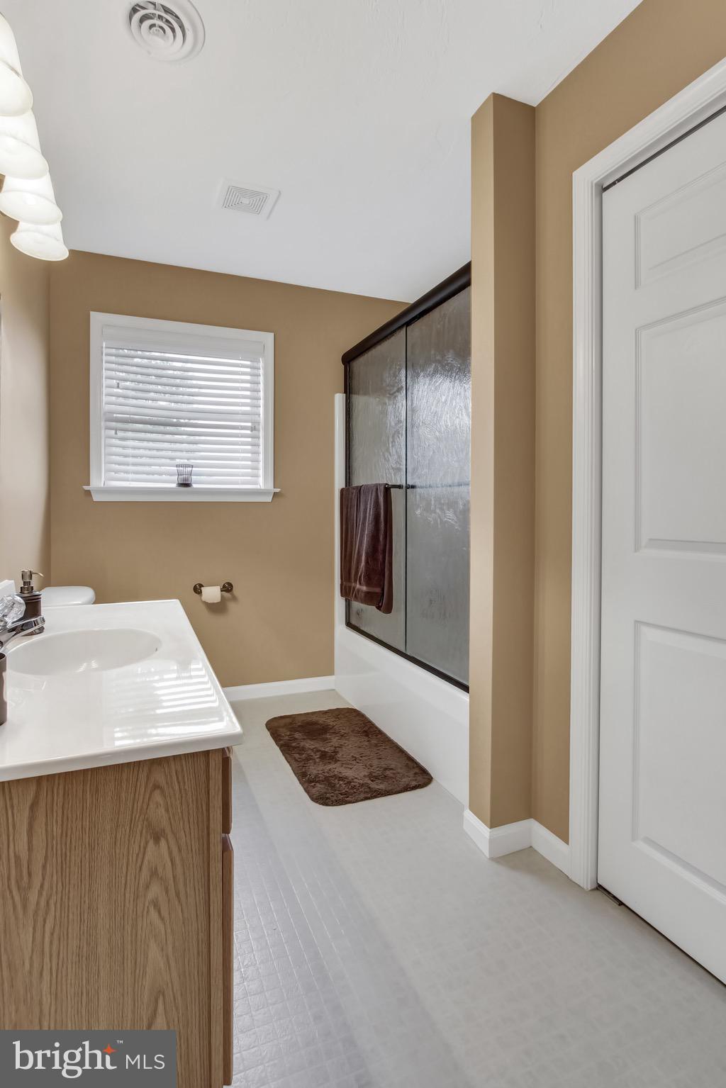 238 North Walnut Street Spring Grove, PA 17362 - Photo 17 of 26 Gallery Image 17