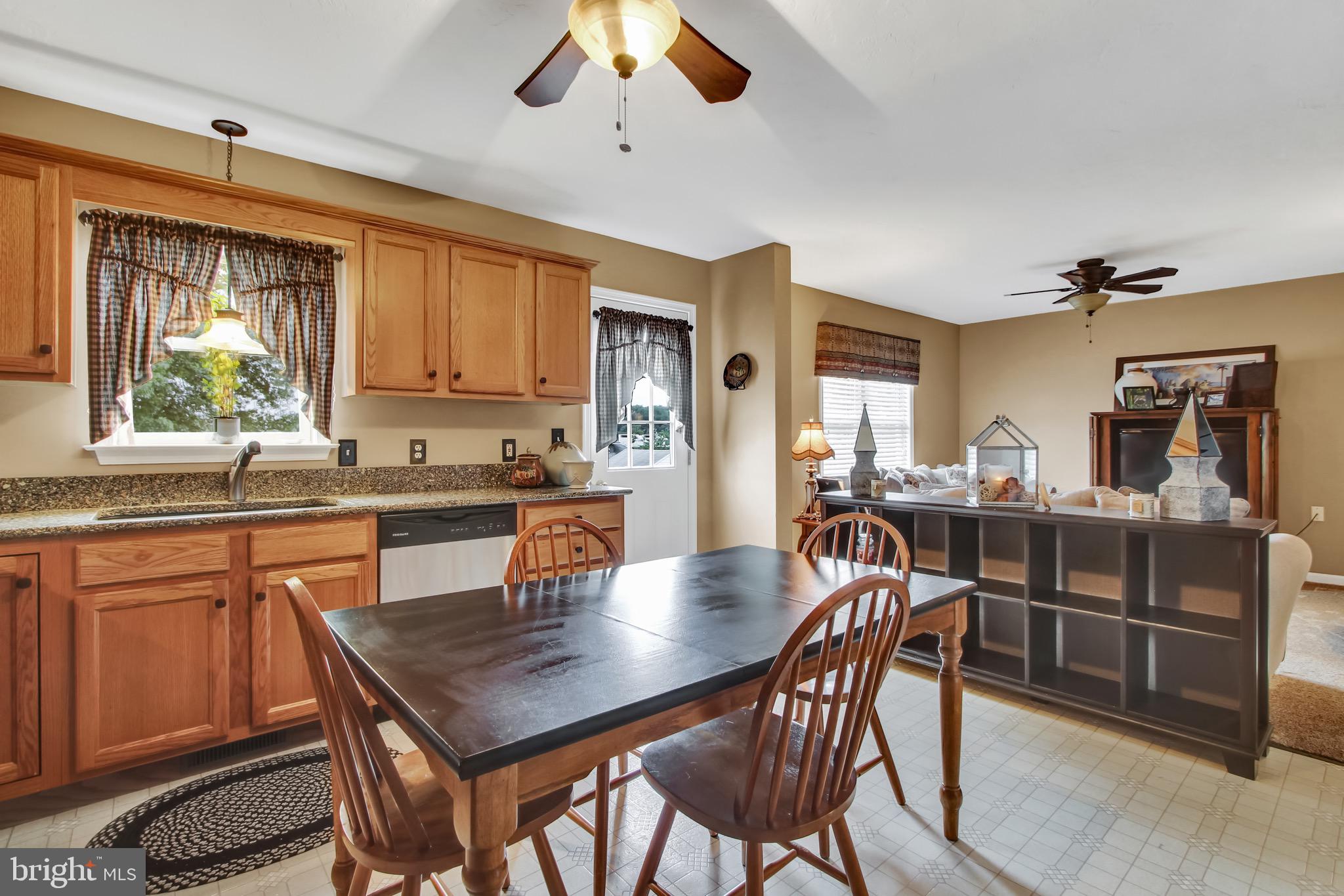 238 North Walnut Street Spring Grove, PA 17362 - Photo 8 of 26 Gallery Image 8