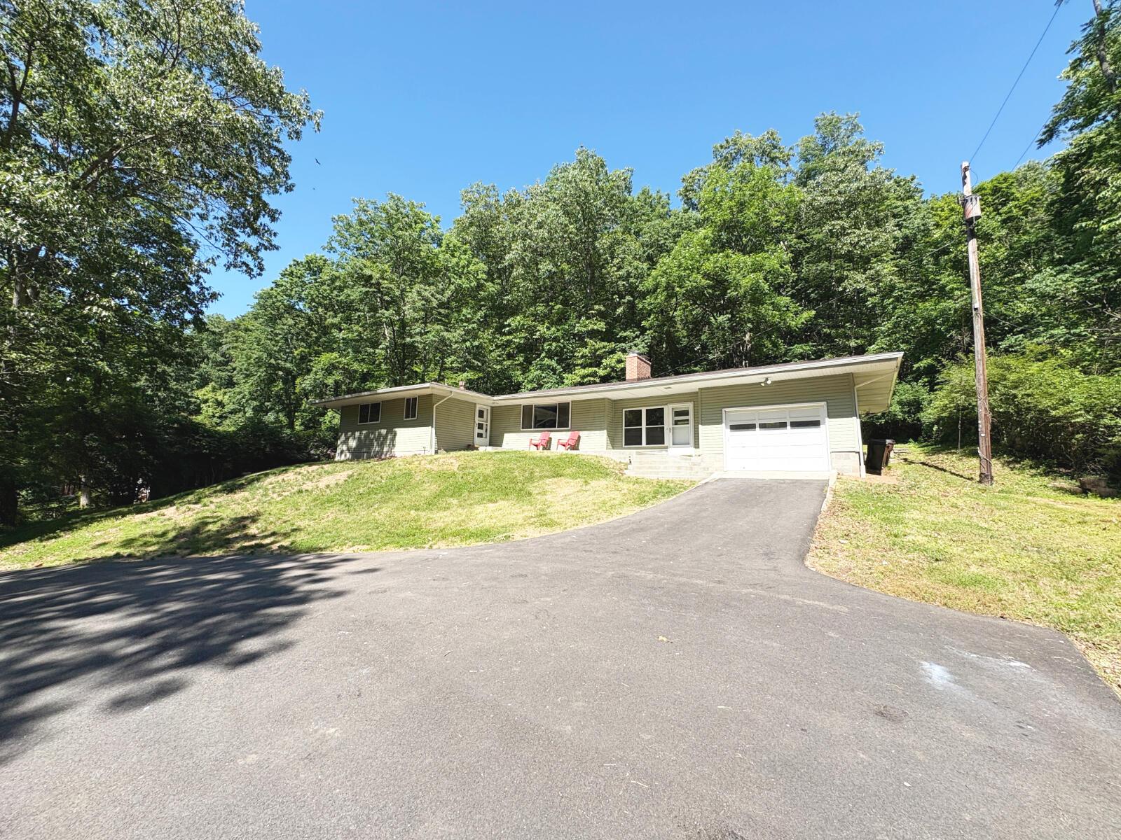 7 Cable Lane Athens, OH 45701 - Photo 2 of 22 2_7 Cable Ln_Athens_OH_45701