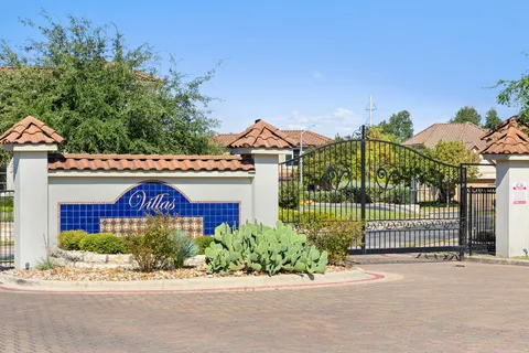 a view of a entryway door of the house