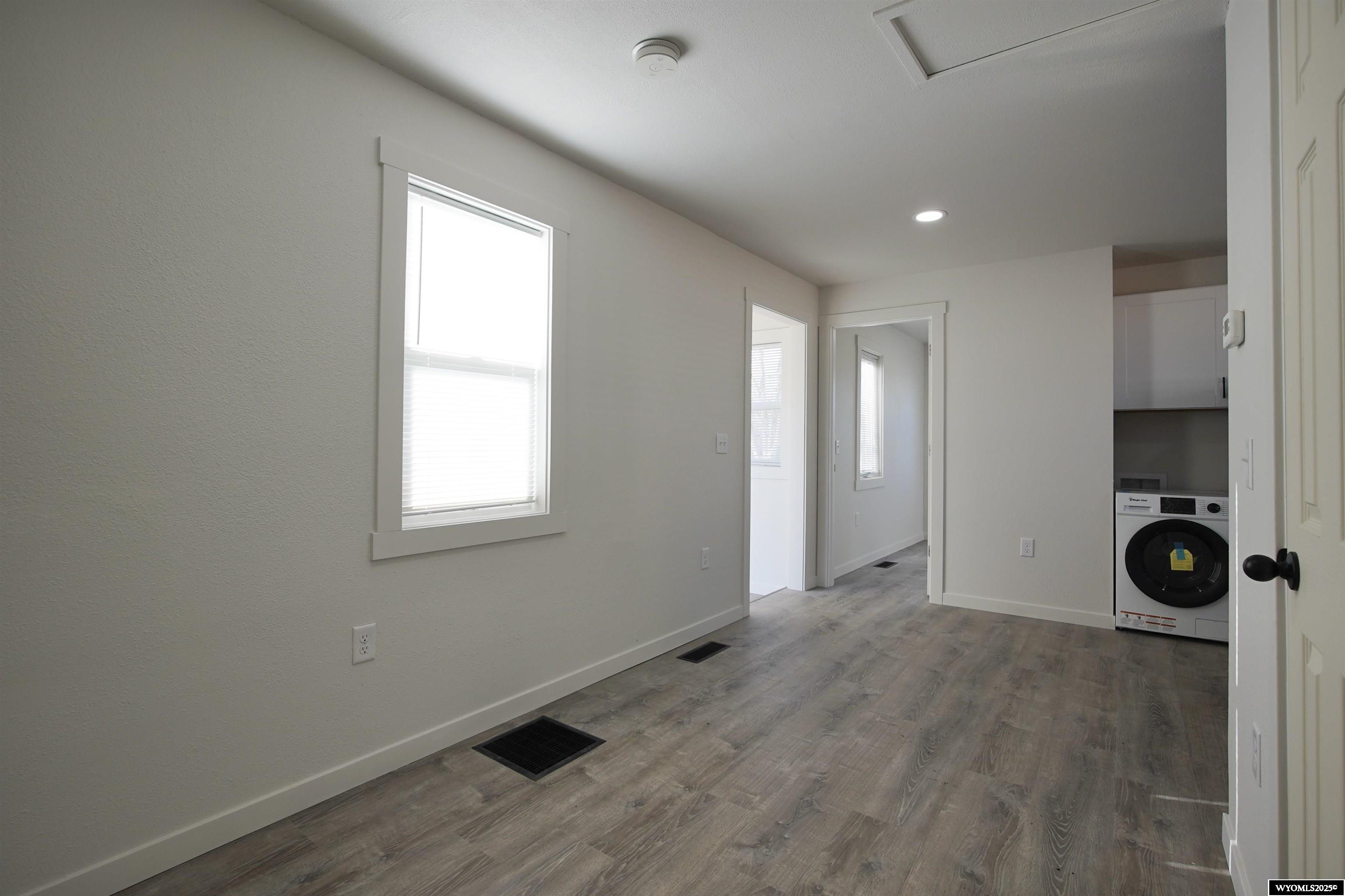 917 North Washington Street Casper, WY 82601 - Photo 4 of 19