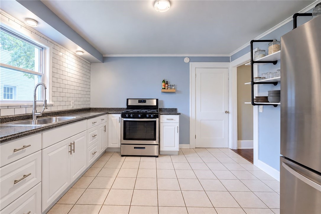 540 Helendale Road Irondequoit, NY 14609 - Photo 13 of 30 Gallery Image 13