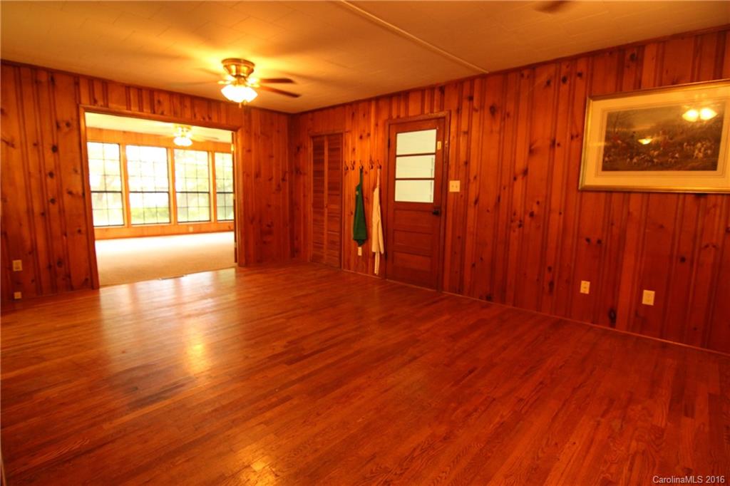 127 Temple Church Road Brevard, NC 28712 - Photo 11 of 20 Gallery Image 11