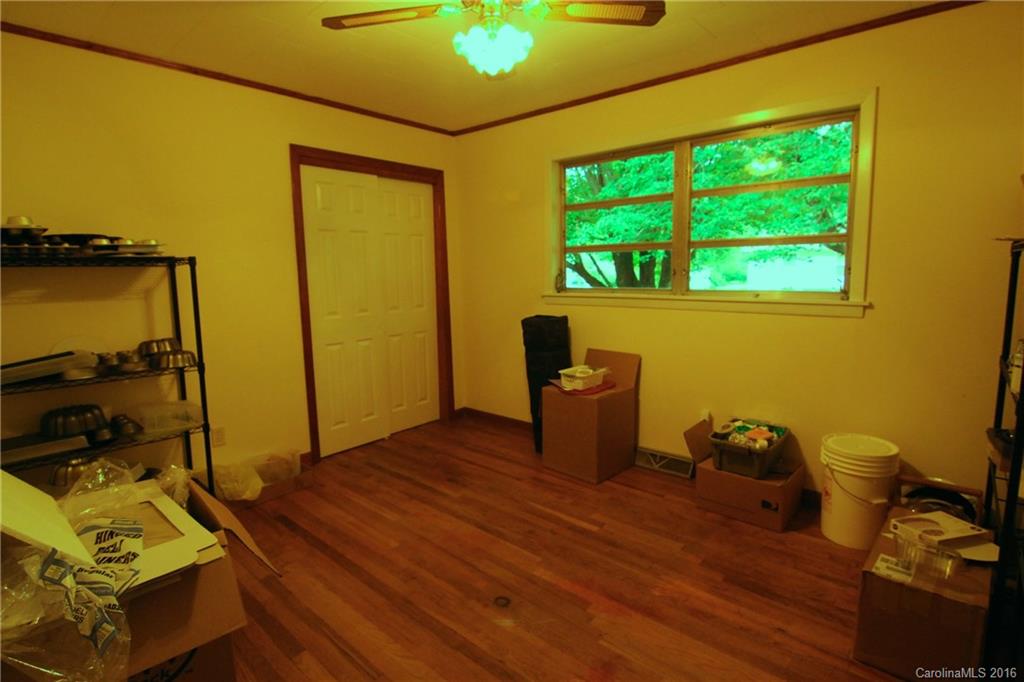 127 Temple Church Road Brevard, NC 28712 - Photo 14 of 20 Gallery Image 14