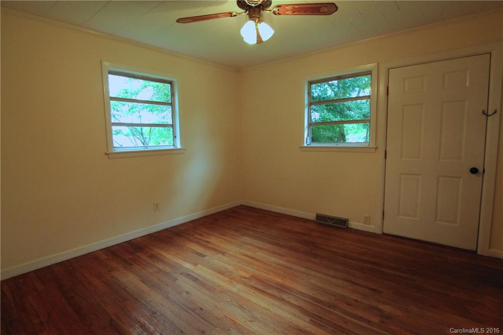 127 Temple Church Road Brevard, NC 28712 - Photo 15 of 20 Gallery Image 15