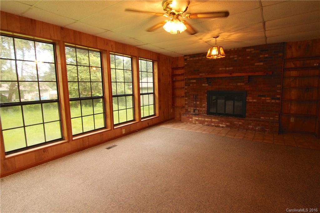 127 Temple Church Road Brevard, NC 28712 - Photo 10 of 20 Gallery Image 10