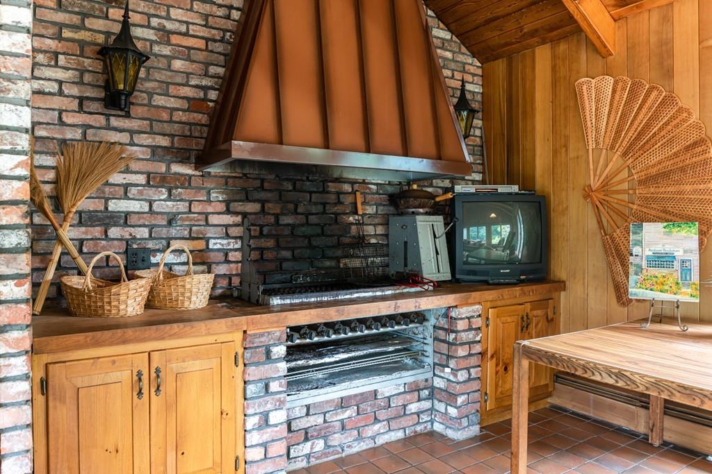 33 Wildwood Road Andover, MA 01810 - Photo 8 of 30