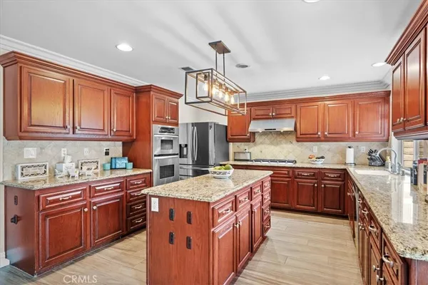 $990,000 | 2511 Gilbert Avenue, Corona, CA 92881