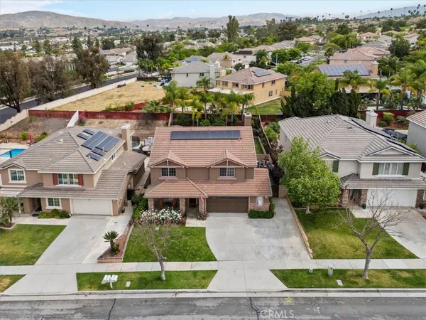 $990,000 | 2511 Gilbert Avenue, Corona, CA 92881