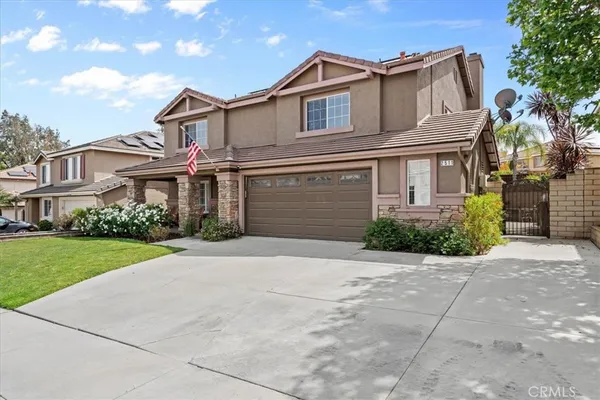 $990,000 | 2511 Gilbert Avenue, Corona, CA 92881