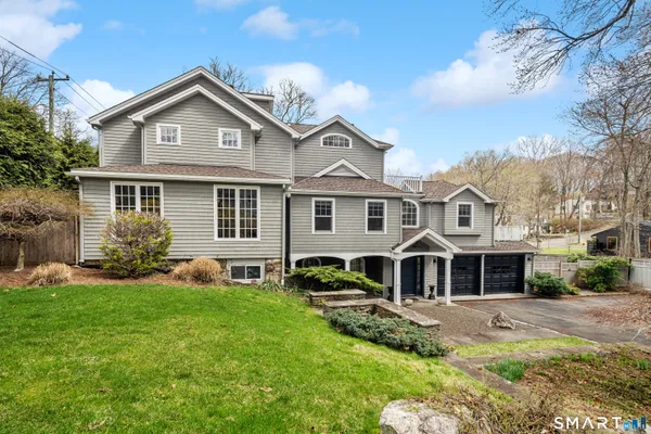 $1,995,000 | 370 Rowayton Avenue, Norwalk, CT 06853