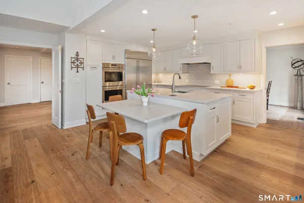 $1,995,000 | 370 Rowayton Avenue, Norwalk, CT 06853
