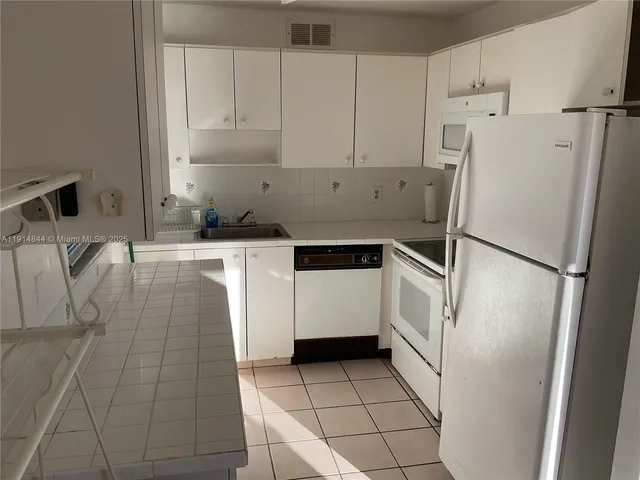 $1,450 | 516 Saxony Drive, Unit 516, Delray Beach, FL 33446