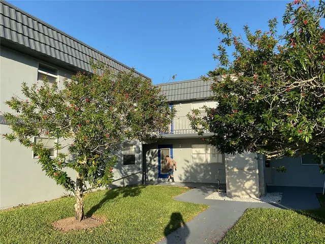 $1,500 | 516 Saxony Drive, Unit 516, Delray Beach, FL 33446