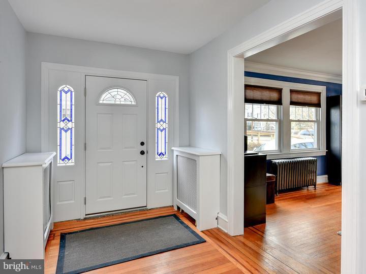 11 East Clearfield Road Havertown, PA 19083 - Photo 2 of 25 Foyer