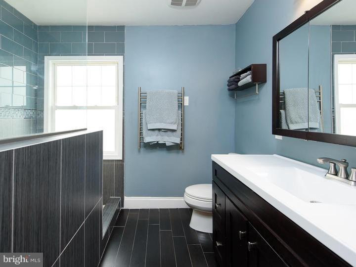 11 East Clearfield Road Havertown, PA 19083 - Photo 17 of 25 Master Bathroom