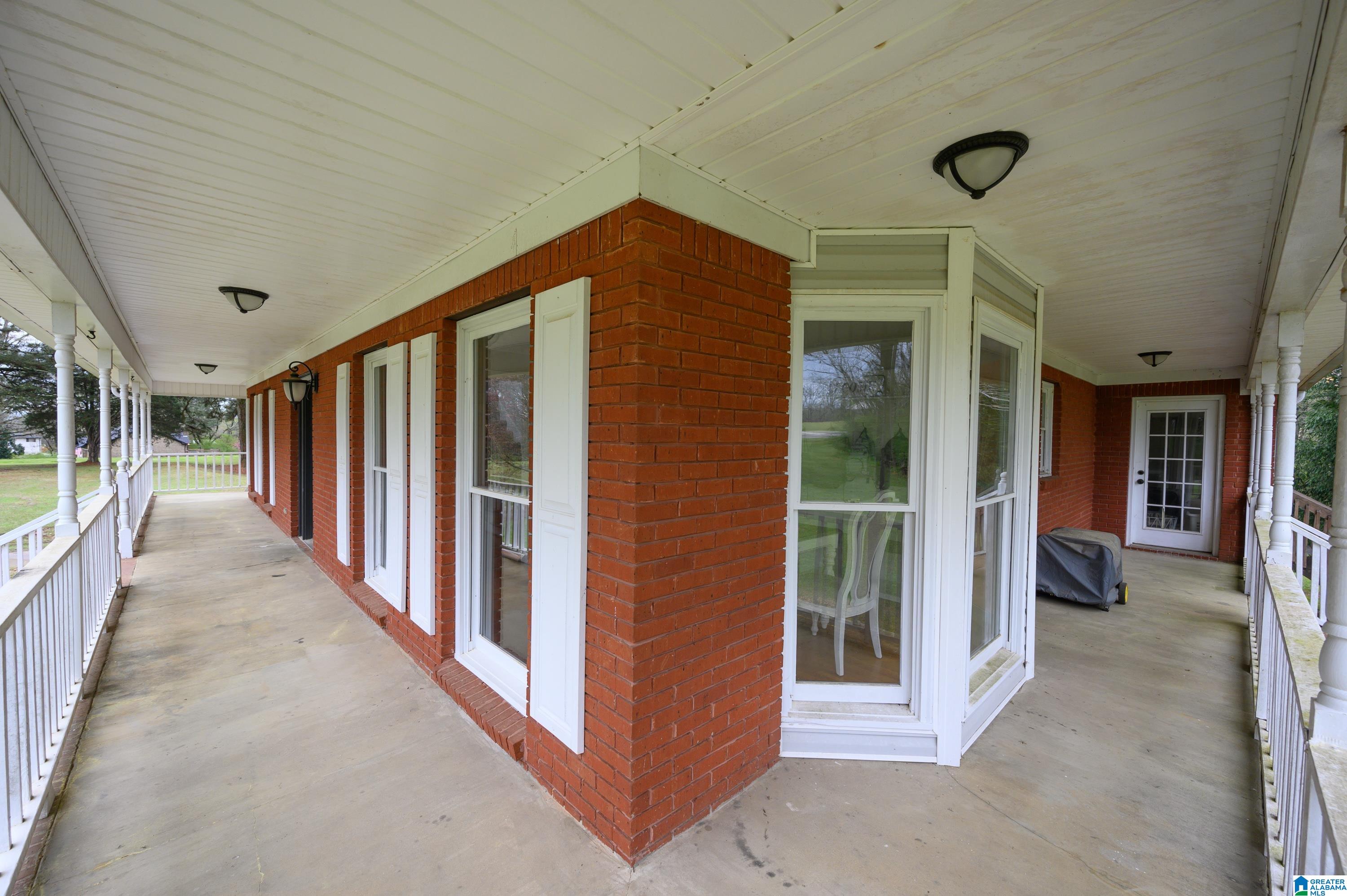 3760 White Road Dora, AL 35062 - Photo 5 of 46