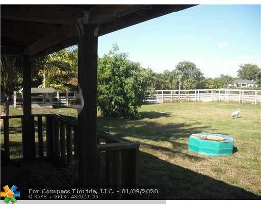 5410 Melaleuca Road Southwest Ranches, FL 33330 - Photo 24 of 25 Exterior Front