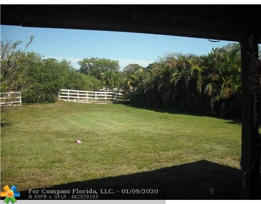 5410 Melaleuca Road Southwest Ranches, FL 33330 - Photo 25 of 25 Exterior Front