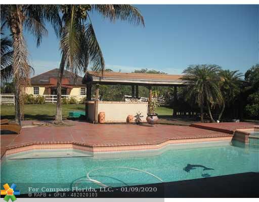 5410 Melaleuca Road Southwest Ranches, FL 33330 - Photo 4 of 25 Swimming Pool/Hot Tub/Sauna