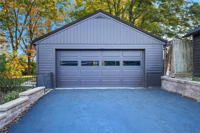 $295,000 | 216 Vine Court, New Wilmington, PA 16142