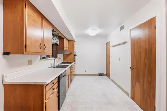 $295,000 | 216 Vine Court, New Wilmington, PA 16142