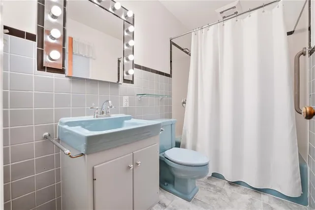 $295,000 | 216 Vine Court, New Wilmington, PA 16142