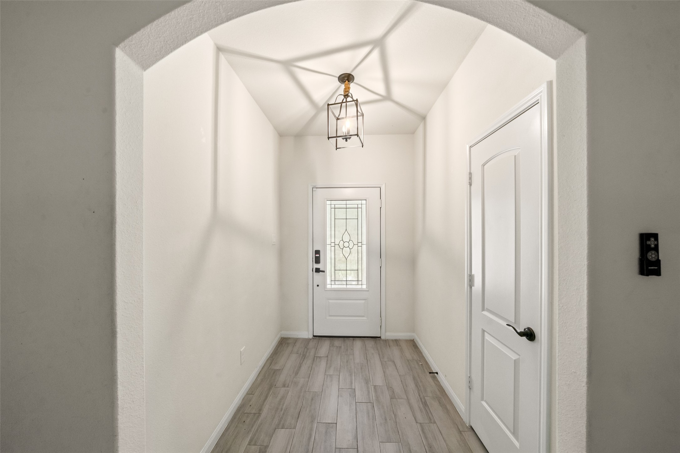 Foyer/Entry