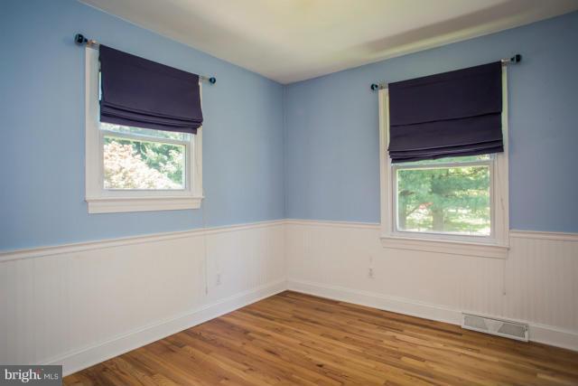 3351 Sykesville Road Westminster, MD 21157 - Photo 17 of 30 Spacious, lots of light, wood floors and chair rai