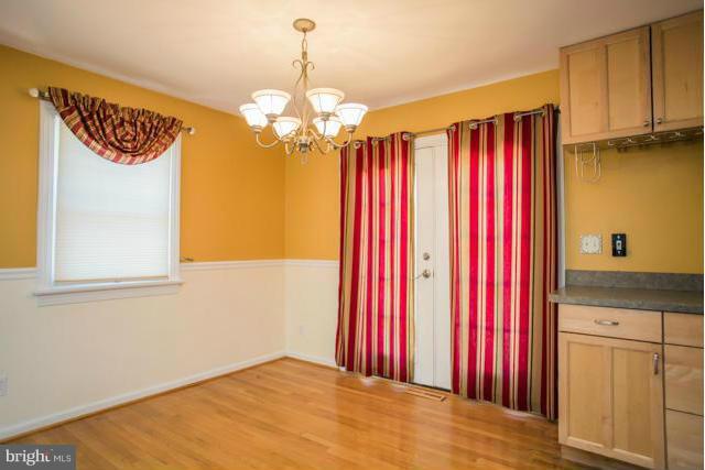 3351 Sykesville Road Westminster, MD 21157 - Photo 7 of 30 Enjoy great views while dining in style!