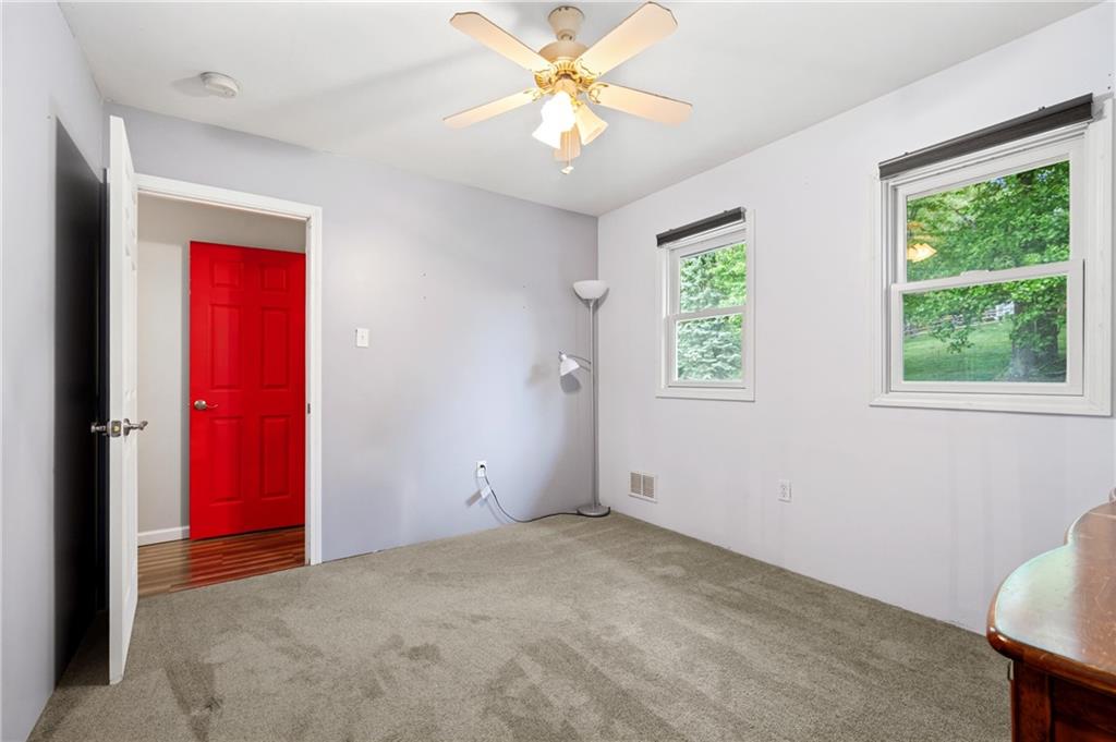 618 Soose Road Pittsburgh, PA 15209 - Photo 19 of 39 Gallery Image 19