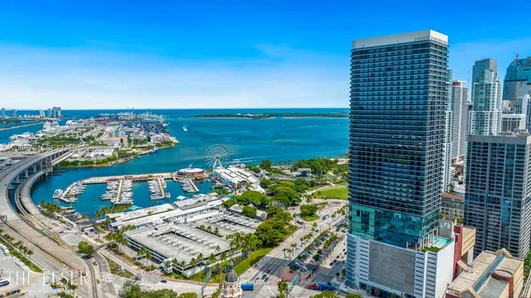 $4,500 | 398 Northeast 5th Street, Unit 4114, Miami, FL 33132