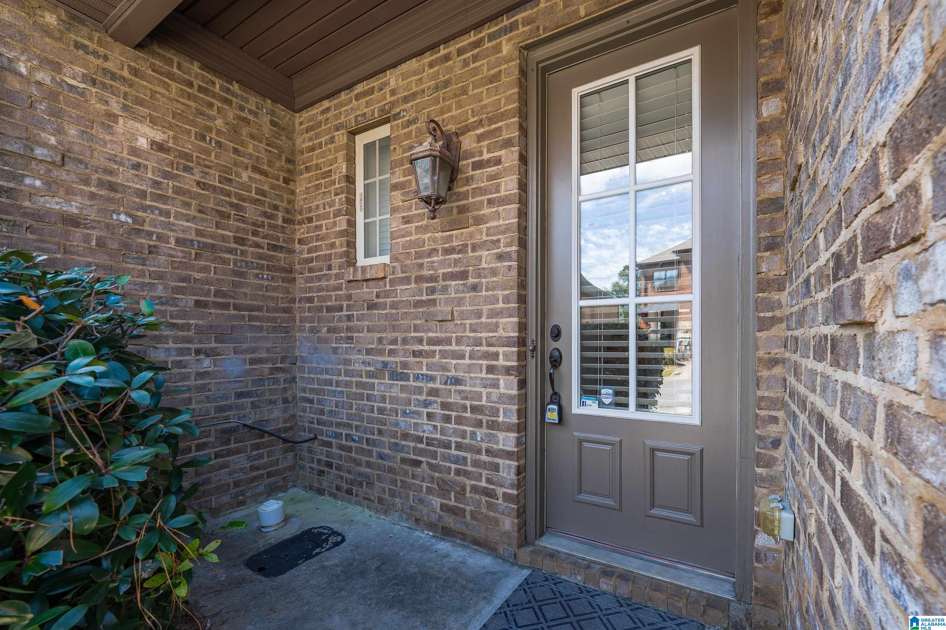 679 Flag Circle Hoover, AL 35226 - Photo 4 of 39