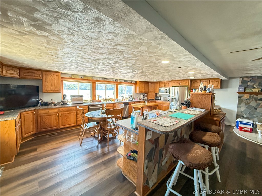 32737 North Ivy Bend Road Stover, MO 65078 - Photo 16 of 57 Large kitchen