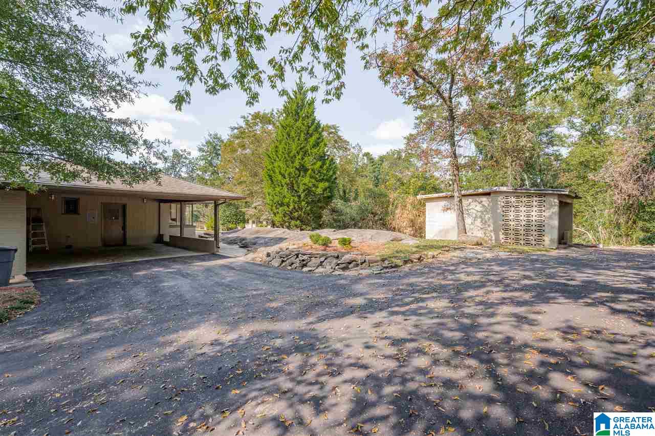 2716 Woodridge Road Birmingham, AL 35223 - Photo 35 of 37