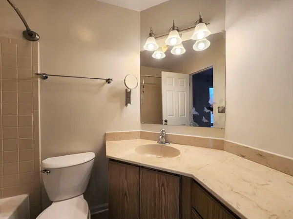 $3,750 | 1176 Sumac Trail, Hoffman Estates, IL 60192