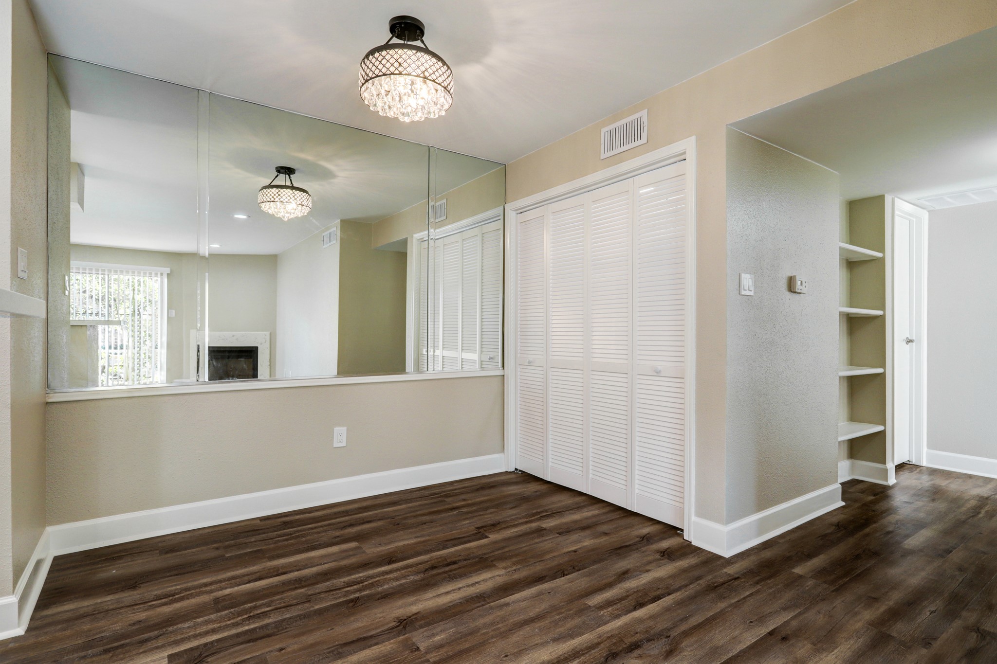 10101 South Gessner Road, Unit 701 Houston, TX 77071 - Photo 8 of 16