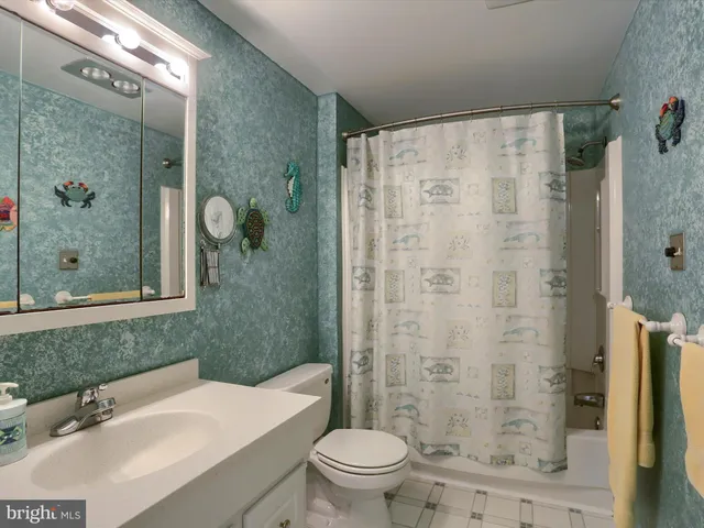 $530,000 | 5256 Strathmore Drive, Mechanicsburg, PA 17050