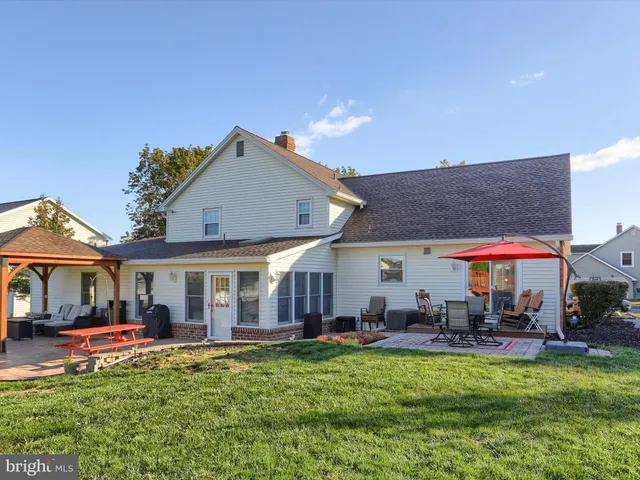$530,000 | 5256 Strathmore Drive, Mechanicsburg, PA 17050